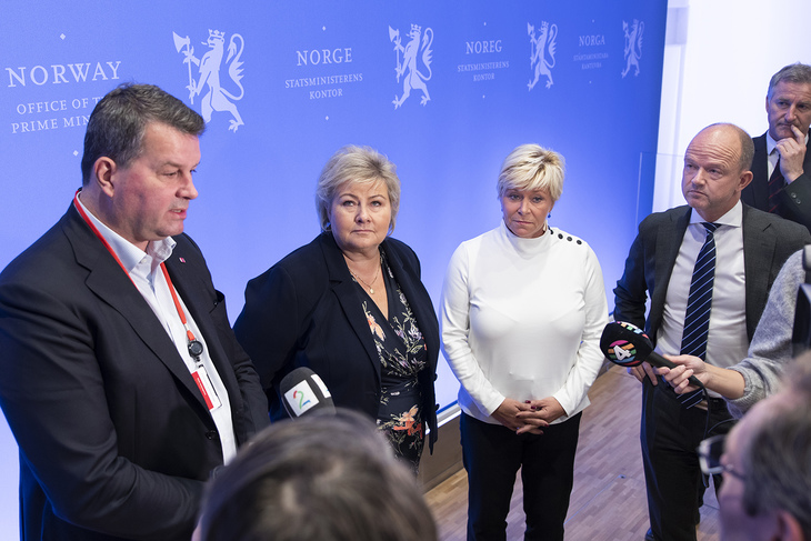 LO-leder Hans-Christian Gabrielsen, statsminister Erna Solberg, finansminister Siv Jensen og NHO-sjef Ole Erik Almlid er representanter for den norske samfunnsmodellen.